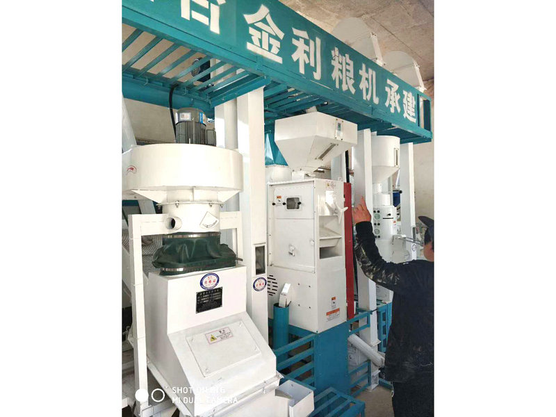 濟南長清10噸小米成套加工設(shè)備安裝完畢
